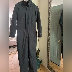COPY - Women’s insulated dickies coveralls size small- fits more like small/med…
